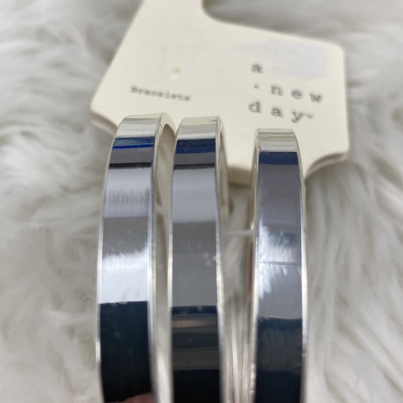 4/$20 A New Day Set of 3 Silver Tone Bangle Bracelets - Picture 3 of 4
